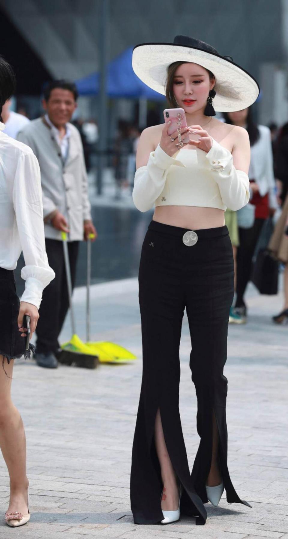 穿搭 小姐姐, 甜美仙气十足, 穿搭个性前卫魅力十足