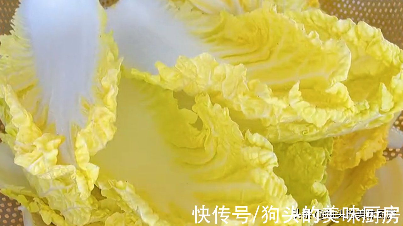 全家都爱吃的白菜做法,饭店卖20,在家成本5元,营养丰富又好吃