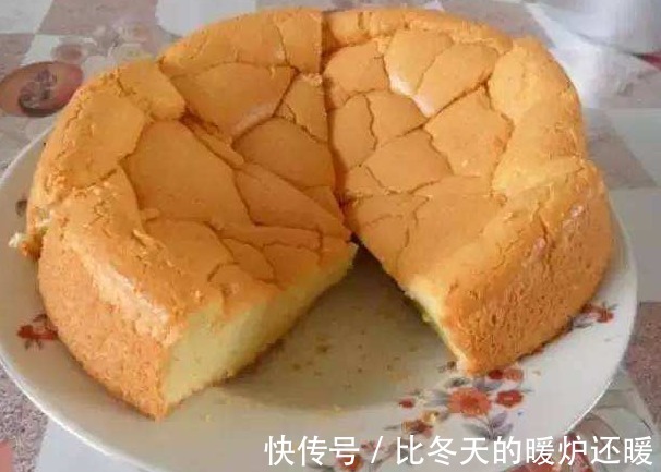 做蛋糕时，直接搅拌蛋清是“大忌”，10年糕点师傅教你做蛋糕技巧