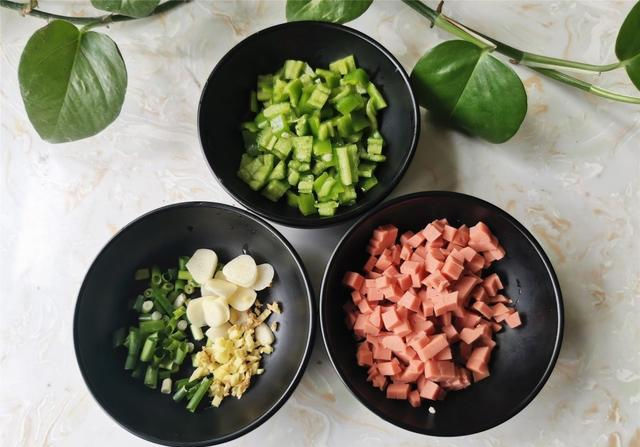  麻辣|教你家常豆腐的做法，比麻辣豆腐简单，看着就香，入味下饭