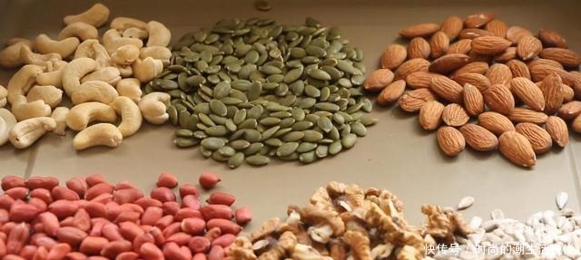 中秋五仁月饼的做法，超详细的步骤，第一次做就学会了