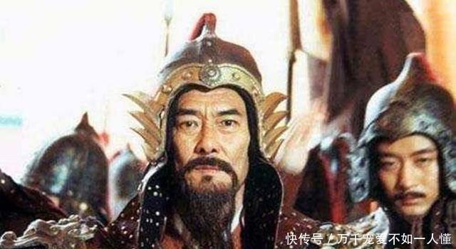 将军|城池将要被攻破,将军急中生智快把皇帝画像挂出来,敌人被吓退!