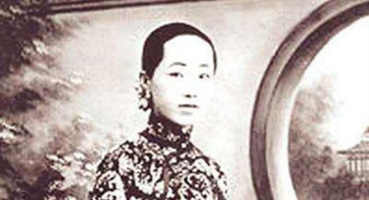 出身|她丫鬟出身,晚年死在草棚,却培养了6名栋梁之才