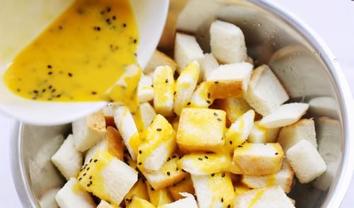 简单的营养早餐，分分钟搞定，香脆酥，一块接着一块