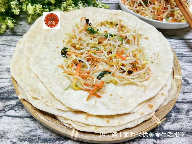 家常烙饼最简单的方法,多加这一步,又软又薄,一分钟烙一张!