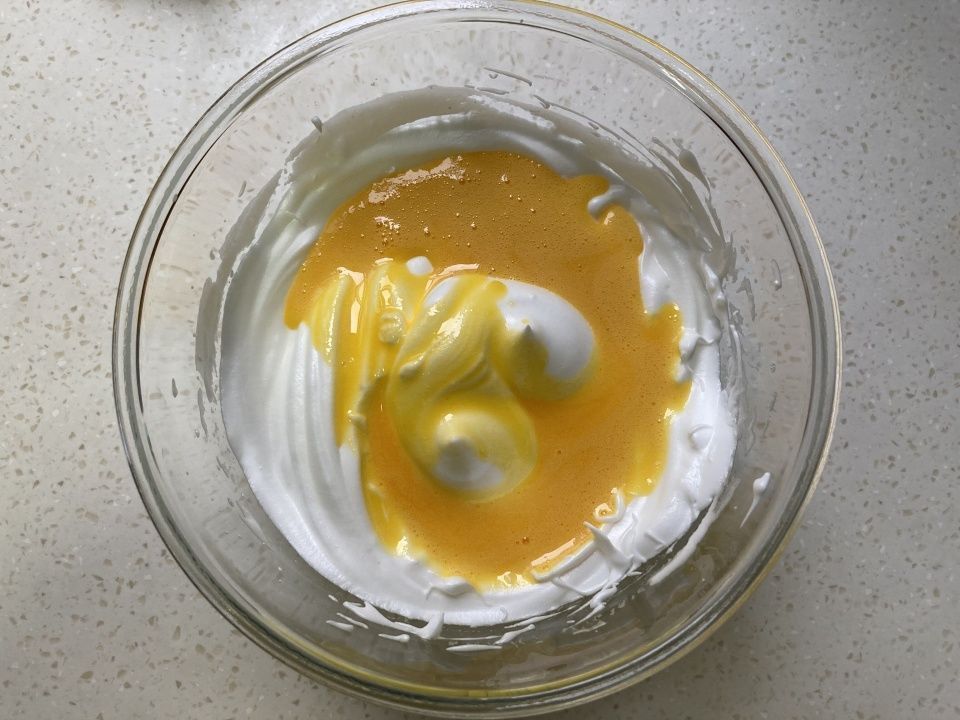 最近孩子迷上了这小饼,不加一滴水不加一滴油,酥脆可口,太香了