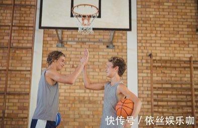 分泌|爸爸一米六五,妈妈一米五,儿子猛蹿一米八:只因睡前做对这件事