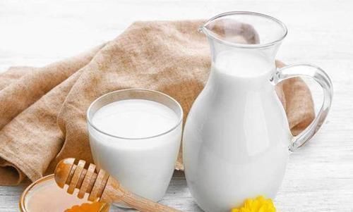 空腹|牛奶高温加热后再喝好不好?喝牛奶有4大禁忌,喝错等于白喝!