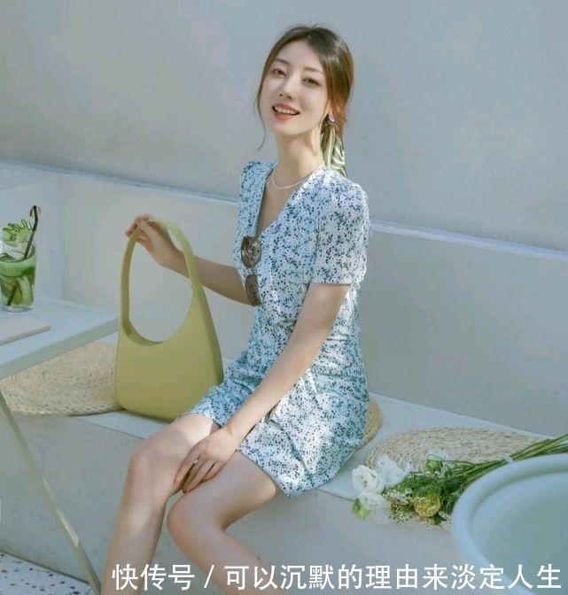 半身裙|怎么穿才温柔又清新呢?对服装的配色和款式,都有一定的要求