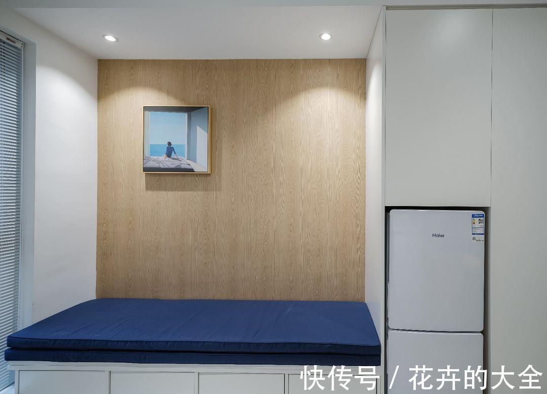 提亮|不到30平的单身小公寓，所有设备一应俱全，还有可旋转的电视