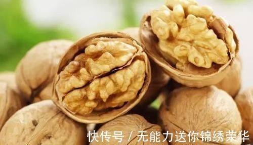 脂肪含量|吃核桃等于吃油？提醒大家：核桃并非人人都能吃，尤其“这2类”