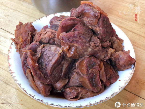 买牛肉，选表面干的还是湿的？牢记“3不买”，牛肉新鲜肉香十足