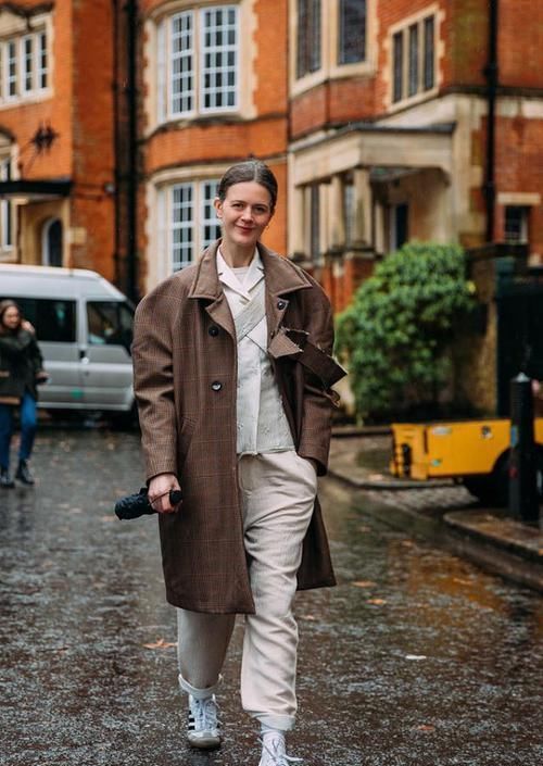 冬天有这双鞋子就足够了,高级时尚还减龄,时髦精人手一双