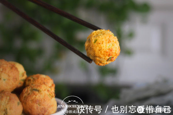 肉丸|炸丸子不用油,照样外酥里嫩,这样做的天天吃都不怕