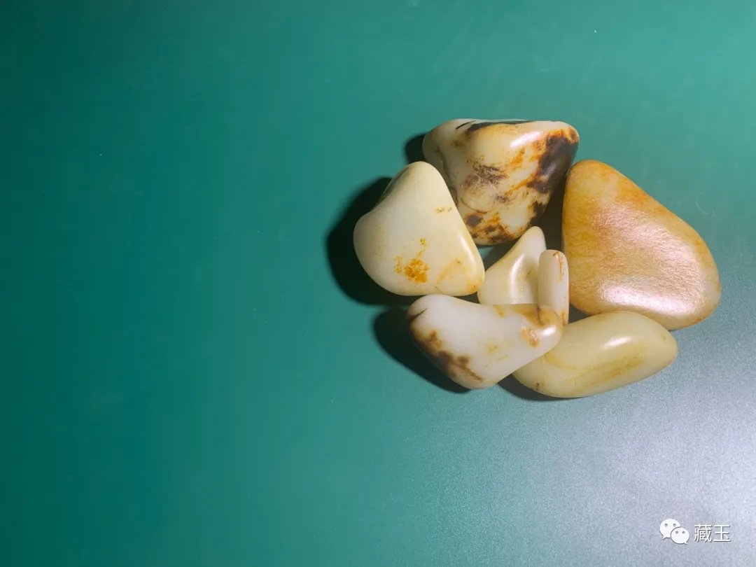 和田巴扎|房价下跌，籽料的价格也开始降了？和田巴扎上的行情成了这样