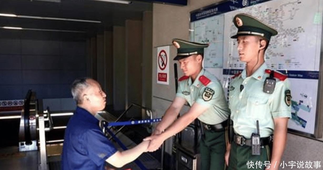 迎接|老兵到部队寻找曾经的战友,被哨兵拦下,亮出证件后首长亲自迎接