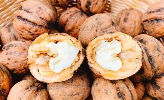 天然“维生素E”终于找到了，女性多吃，40岁仍是少女脸！