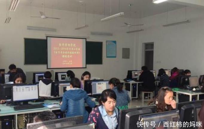 大学是轻松还是累？大学生晒“课程表”，网友直呼想回高三歇一歇