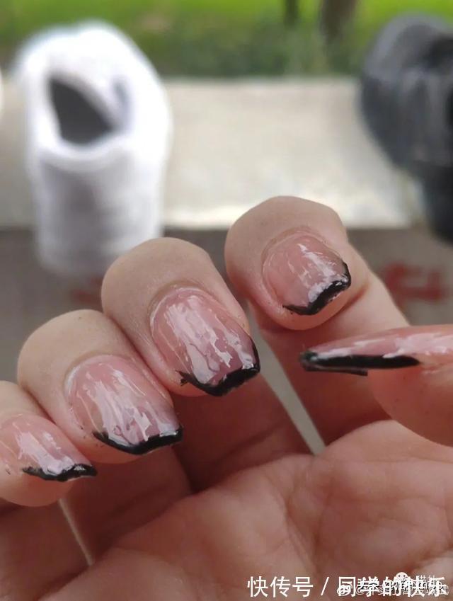 女生|女生美甲翻车能有多离谱?卸甲归田吧,这买家秀看得我眼睛疼…