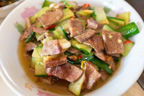 內(nèi)科院士提醒：這3類食物，被列入“升脂”黑名單，盡量少碰