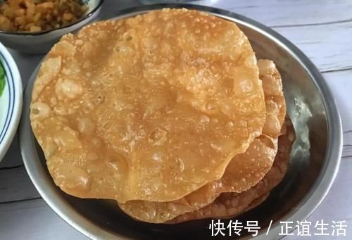 煎饼果子在家做,干净又卫生,方法很简单