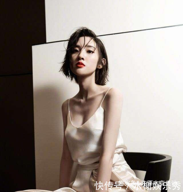 50岁的女人,别烫泡面卷来显老!这些“年轻十岁短发”更适合你