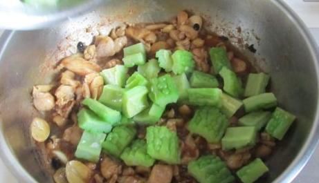 苦瓜|肝不好的人,尽量多吃3种食物,排出毒素,肝慢慢变好