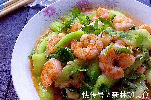 自从学会此菜后，家里米饭就没剩过，味道特美倍香，总是不够吃