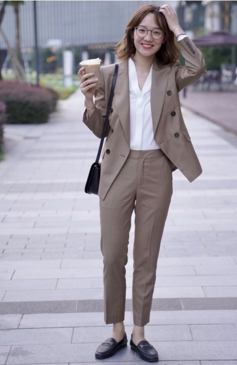 小个子 优雅女人都穿“乐福鞋”,比小白鞋更显气质,小个子也可以hold住