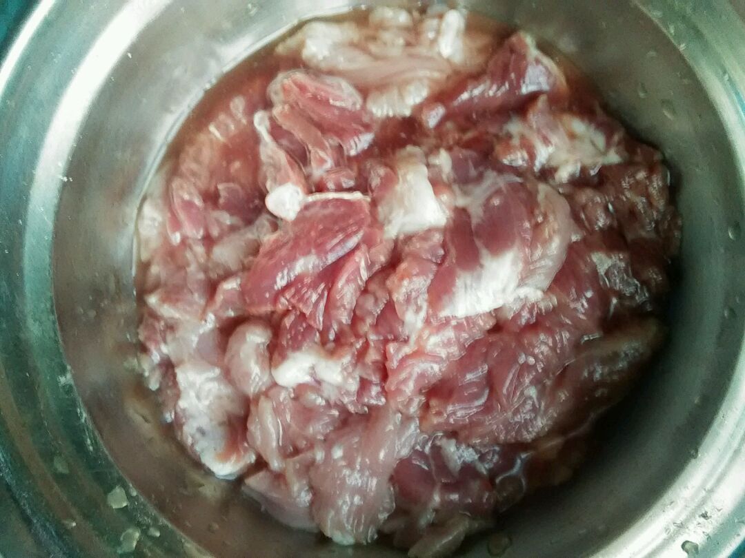 无论炒什么肉,谨记这4个小技巧,炒出来的肉,又嫩又入味