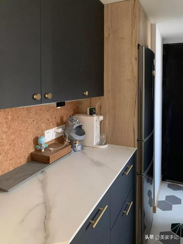 玄关|40㎡你觉得小她却改成2室1厅外加1个衣帽间,全屋复古高级晒晒