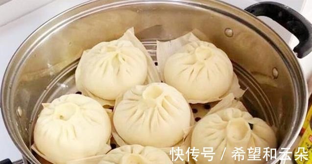 包子|蒸包子，有三步万万不能省，教您正确做法，包子松软光滑不塌！