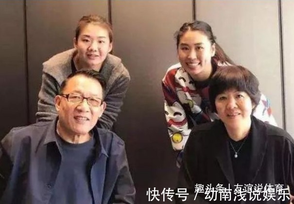 帅气|郎平退役回归家庭!27岁女儿挺拔7岁儿子帅气,前夫如此评价郎平
