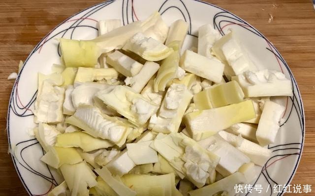 春笋还是用油焖、油焖的方式为主,鲜嫩爽口,做法简单且营养丰富