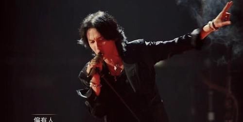 张淇用脖筋飙歌,林志炫亮杀手锏,为何输了“没有心机”的陈小春