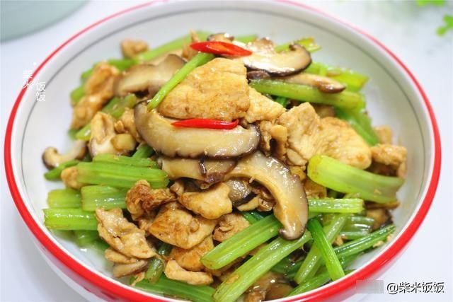 适合晚餐吃的一道菜，营养低脂味道好，做法简单，好吃不长胖