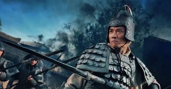 三国时期|赵云的单挑可以说是一招秒杀,为何当年连出3枪都没刺死周仓?