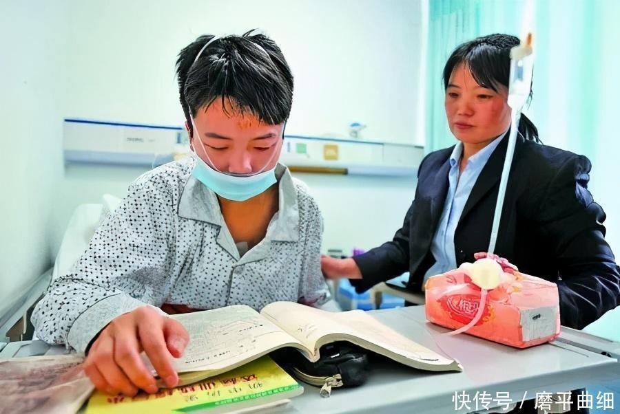 肠癌|17岁男孩，一天跑8次厕所，医生查出原因，父母抱头痛哭不相信