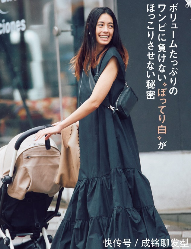 收腰|年过50岁的女人,尽量别穿得太花哨太抢眼,不仅显廉价还掉档次