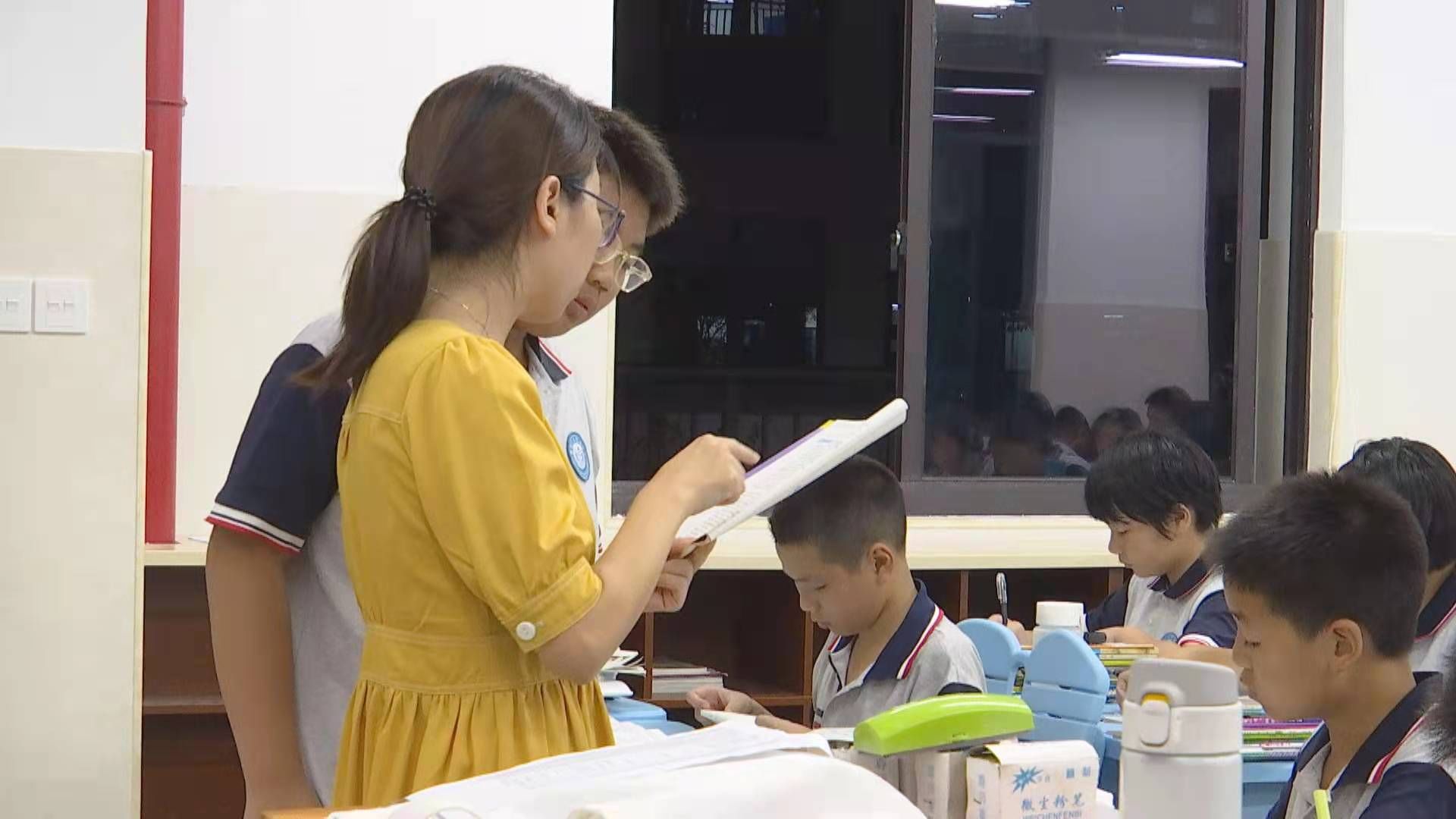 课业|黄岩：“双减”政策实施 中小学生课业减负不减质