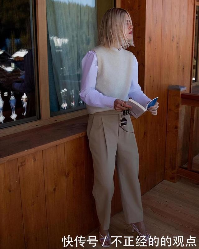 马甲过时了那是你不会穿,加件内搭叠穿照样美翻整个秋天