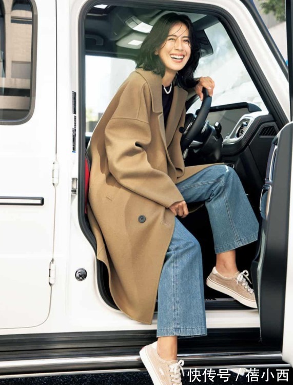 半身裙 新年穿外套有讲究,牢记“穿长不穿短”,学会了助你拥有强大气场