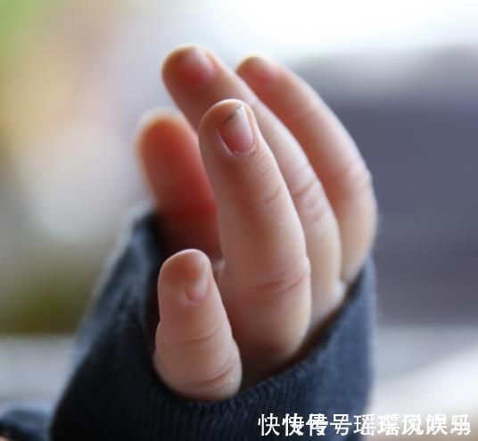 甲沟炎|研究发现:爱咬指甲的孩子,都逃不过这5种结局!