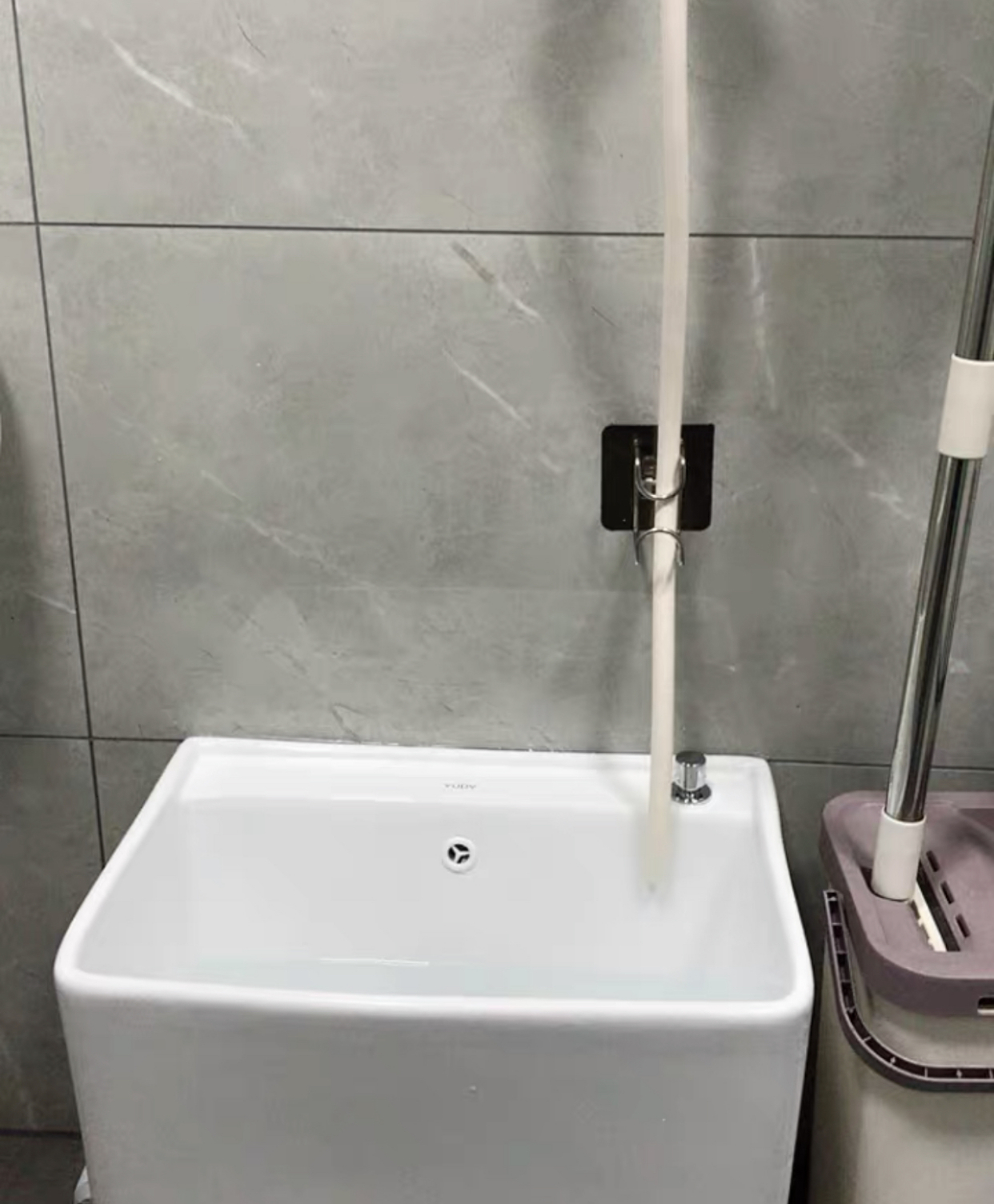 置物架|这10种卫浴用品，早该拉入家用“黑名单”，该换就换了吧！