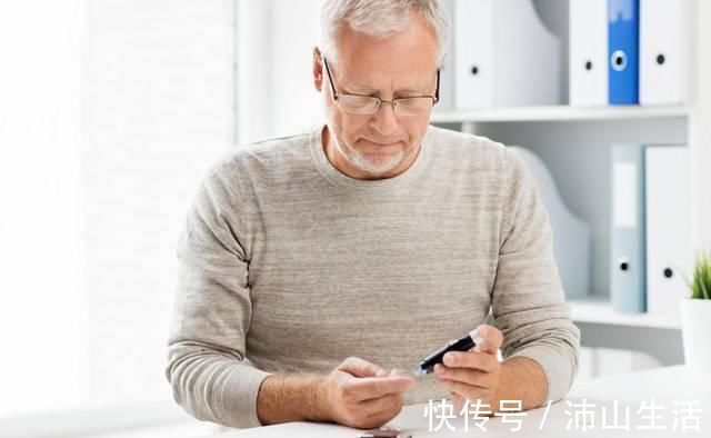 2型糖尿病|糖尿病总是静悄悄的，医生忠告，晚上坚持四个少，血糖才会更好