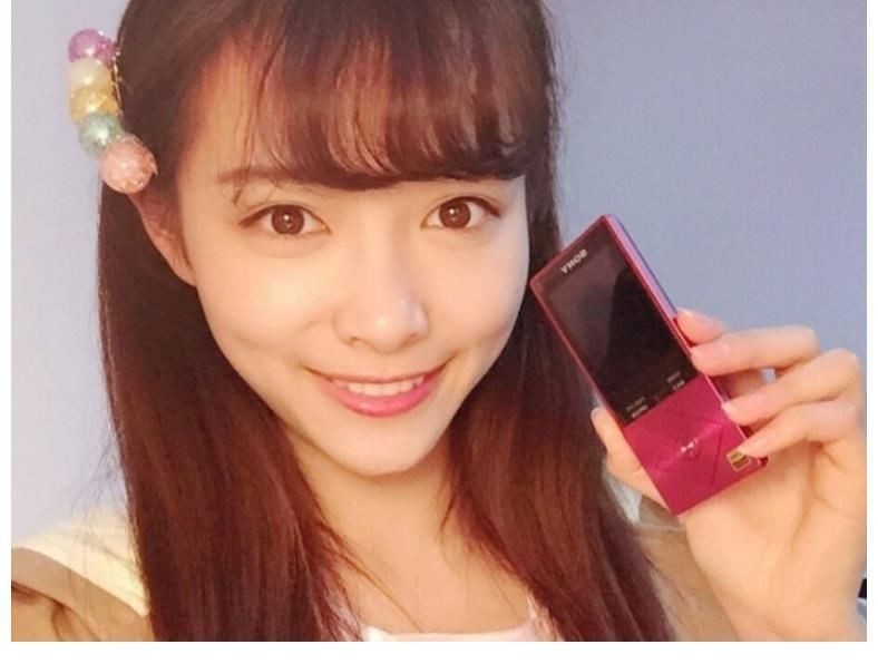 鼻梁|没有鼻塞,许佳琪用夹子代替,拿下后鼻梁形状一眼看出是否整容