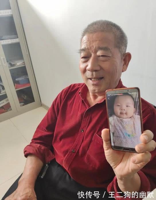 怀孕|67岁高龄怀孕选择生下女儿,引起全网争议的枣庄一家怎么样了?