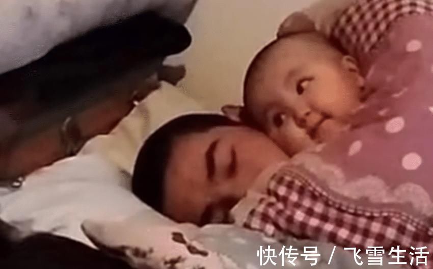 萌娃|萌娃变身亲爸的“暖宝宝”火了,网友:这睡姿也太适合冬眠了吧!