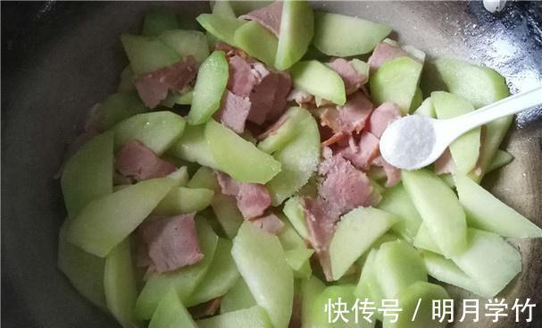 芥蓝|牛奶鸡蛋靠边站，这菜是“补钙小能手”，补钙又抗病，孩子长身高