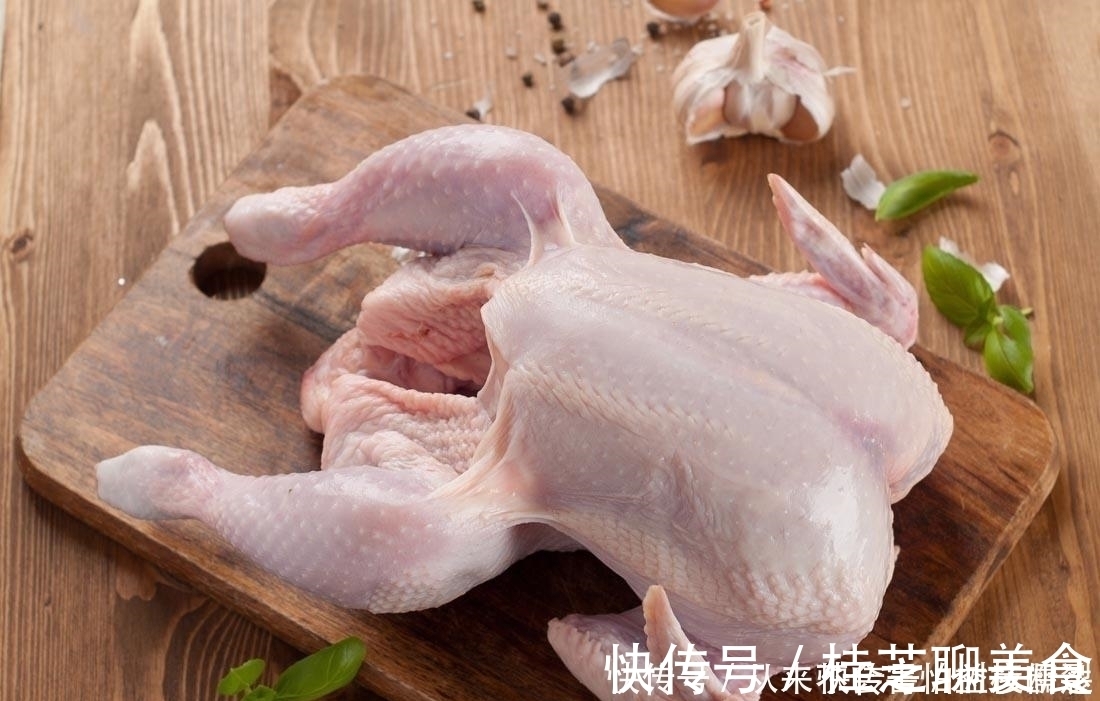 激素|这些食物可能会导致孩子性早熟,家长要注意,尽量让孩子远离!